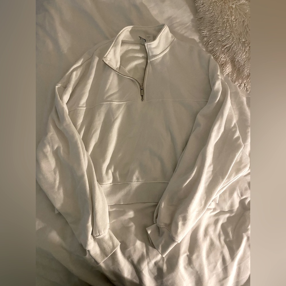 White Quarter Zip Pullover